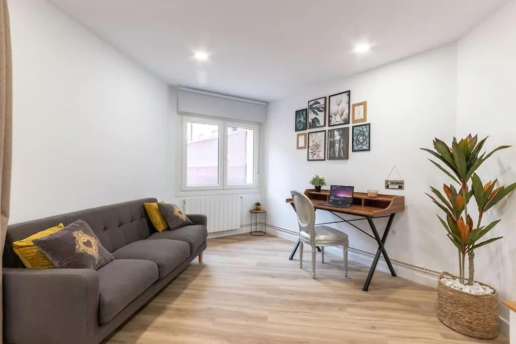 בילבאו Apt In The Old Town With Cool Terrace!! Private Parking 0*,  ספרד