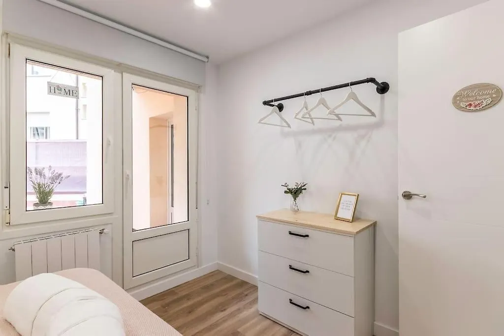 בילבאו Apt In The Old Town With Cool Terrace!! Private Parking ספרד