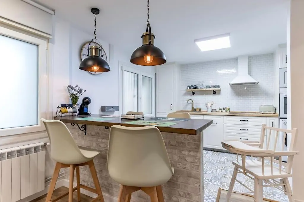 דירה בילבאו Apt In The Old Town With Cool Terrace!! Private Parking